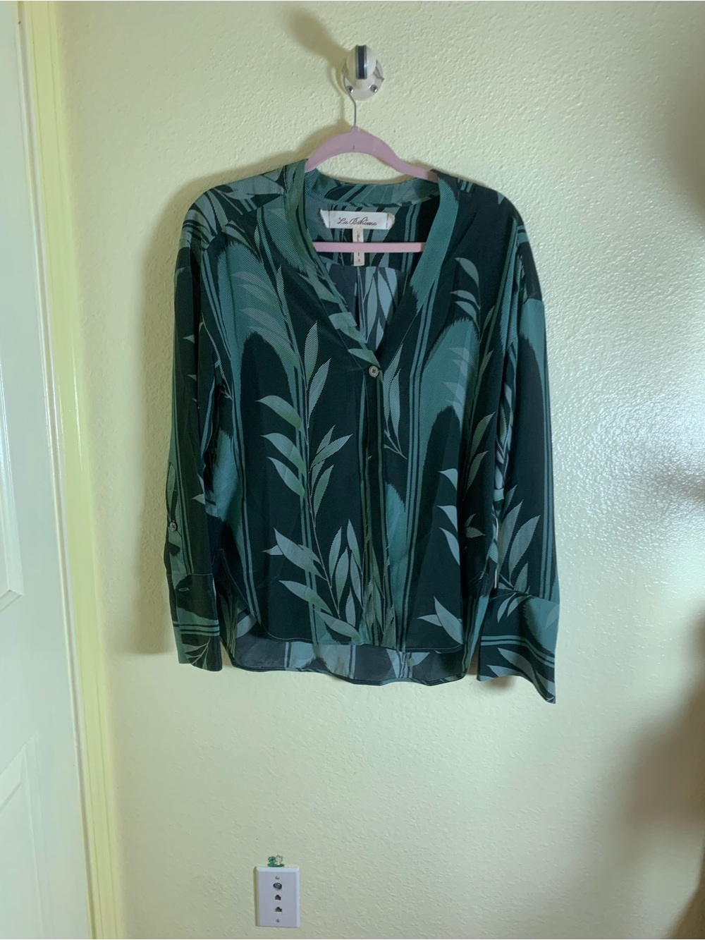 NWOT La Boheme Dark Green Botanical Print V-Neck Jacket